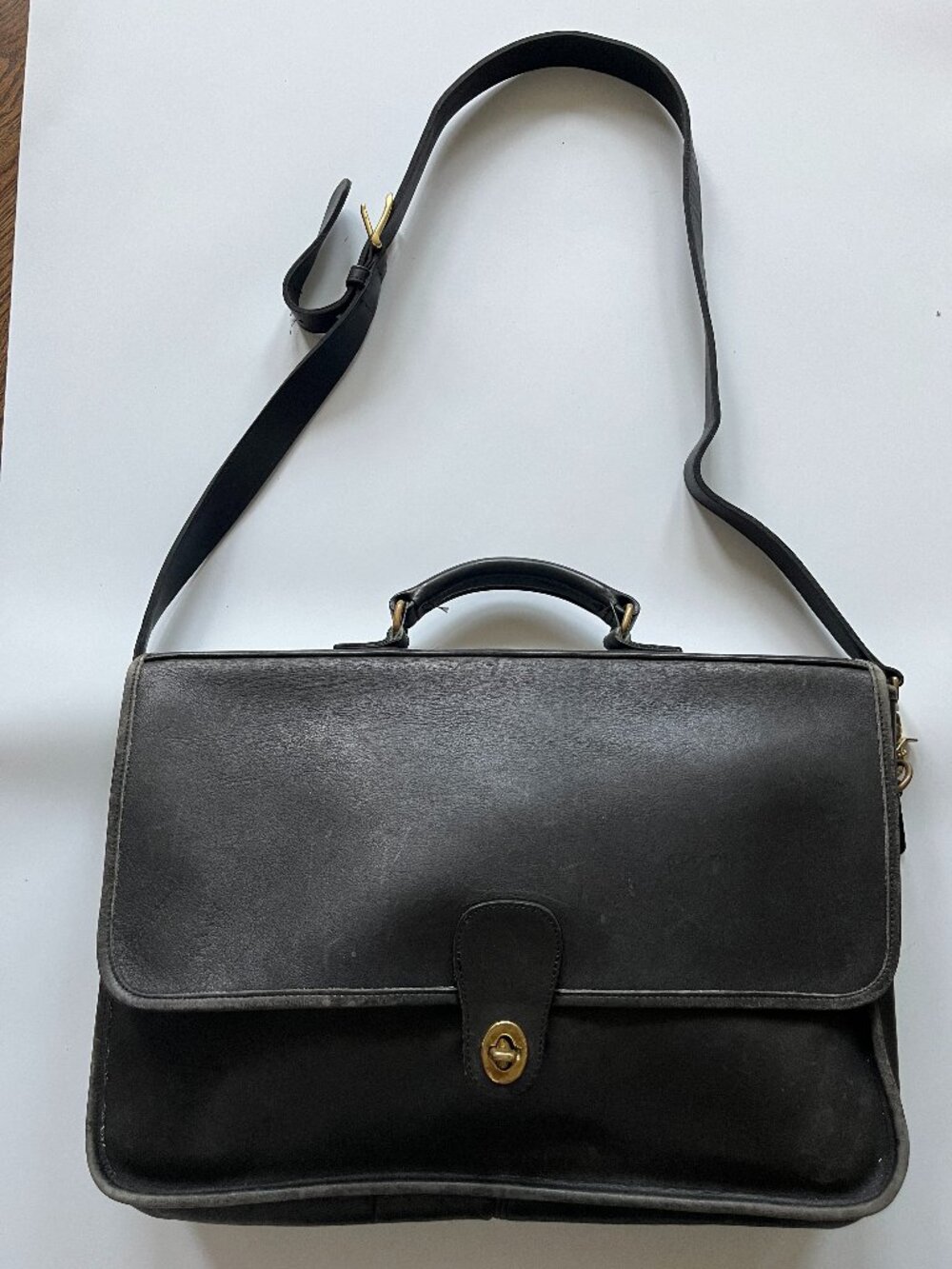 Rare Coach Black Leather Metropolitan Crossbody / Laptop Bag USA #5278